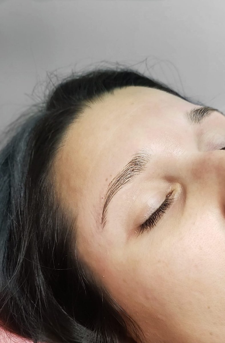 PamMakeMePretty's tweet photo. Before and after brow wax&amp; tint! Appointments for this service can be booked with Jenny👑 Get the eyebrows of your dreams!���� #brows #miamibrows #miamibrowtint #miamitintedbrows #kendallbrows #miramarlashes #longlashes #instagood #tint #cosmotology #feelingmyself #makemepretty https://t.co/vSLPZJXxaq
