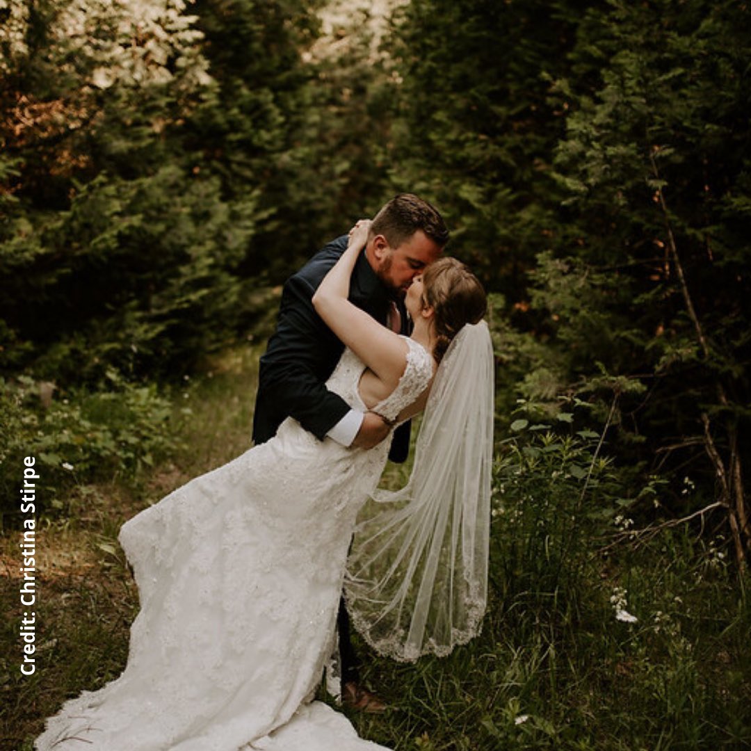 Weddings at Rounds Ranch are affordable, pastoral, &amp; elegant. We provide you with everything you need to make your special day unique to you. Our simplistic packages take away all the stress and help you to save big!

roundsranch.com/weddings/

#weddings #weddingvenue #bride