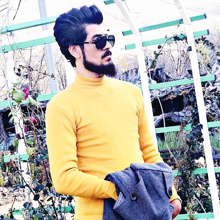 mo_husin's tweet photo. #صورة_ملف_شخصي_جديدة
Am back https://t.co/m5xb16tUxw