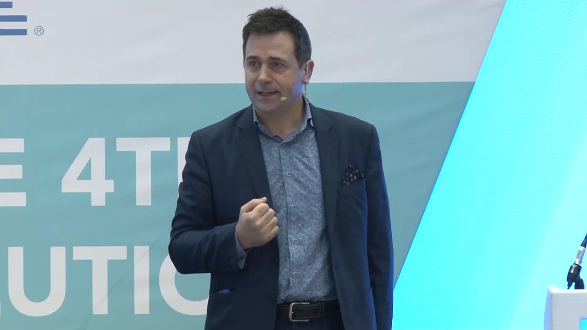 IndTranWorld's tweet image. An excellent #metcast from @ManMetUni involving @CarlDiver &amp;amp; @Juergen_Maier, current and past speakers @Industry_4, discussing how #Industry40 will affect higher education and change the workforce of tomorrow? Grab a coffee and have a listen. metcast.libsyn.com/metcast-episod…