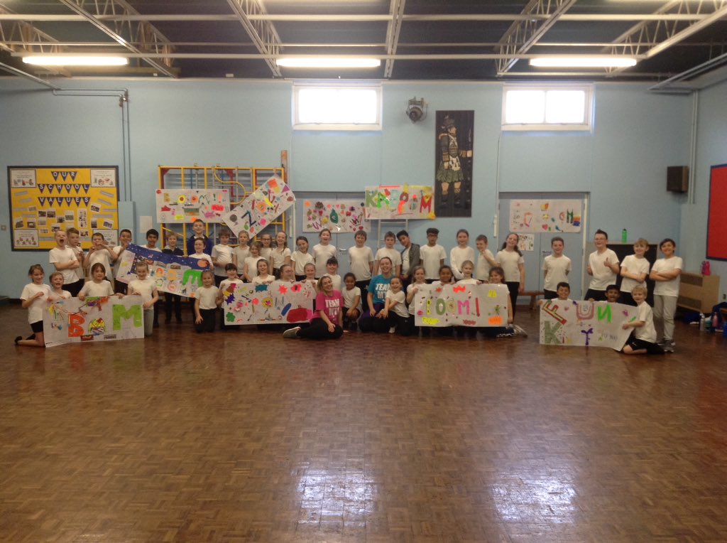 latimerprimary's tweet image. #Year4 finished off the day by learning a second street dance and performing both to a few other classes! 👏 A creative and very energetic day! #ClassCM #ClassER #LatimerArt #Artsweek2020