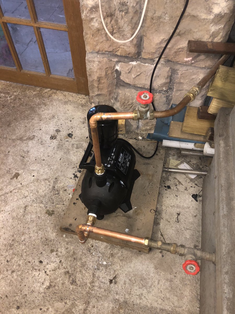 GWoodsPlumbing's tweet photo. Burnt out booster pump removed in remote farm house 🏡... replaced with @DABPumpsUK Booster Silent 3. Excellent pressure and very quiet in operation 👌 #waterpump #waterboost https://t.co/TVeTdW4jk5