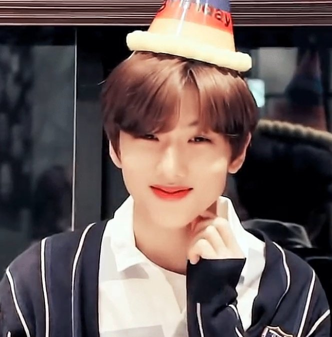 taste_renjun's tweet photo. 울 지선 ~ 지성아 생일축하해❤
#지선 #뭔뜻 #지성선배
#우리의_자부심_지성아_생일축하해 https://t.co/tUbkA1SZWm