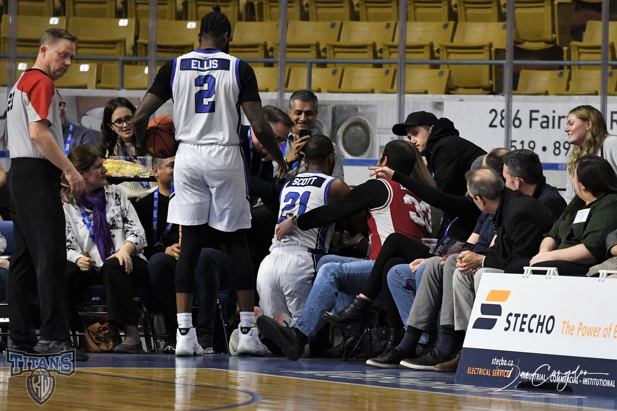 kw_titans's tweet photo. How we roll... into the crowd, take a little popcorn, say "thank you".. Win a GAME!
#AkeemTeam
DON'T MISS THE ACTION! NEXT GAME IS #TITANSFEST February 13th, tip-off 7pm! Can you say, Oktoberfest in February!
@KW_Oktoberfest @GKWCC https://t.co/BduK0RVGL2
