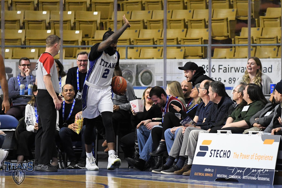 kw_titans's tweet photo. How we roll... into the crowd, take a little popcorn, say "thank you".. Win a GAME!
#AkeemTeam
DON'T MISS THE ACTION! NEXT GAME IS #TITANSFEST February 13th, tip-off 7pm! Can you say, Oktoberfest in February!
@KW_Oktoberfest @GKWCC https://t.co/BduK0RVGL2
