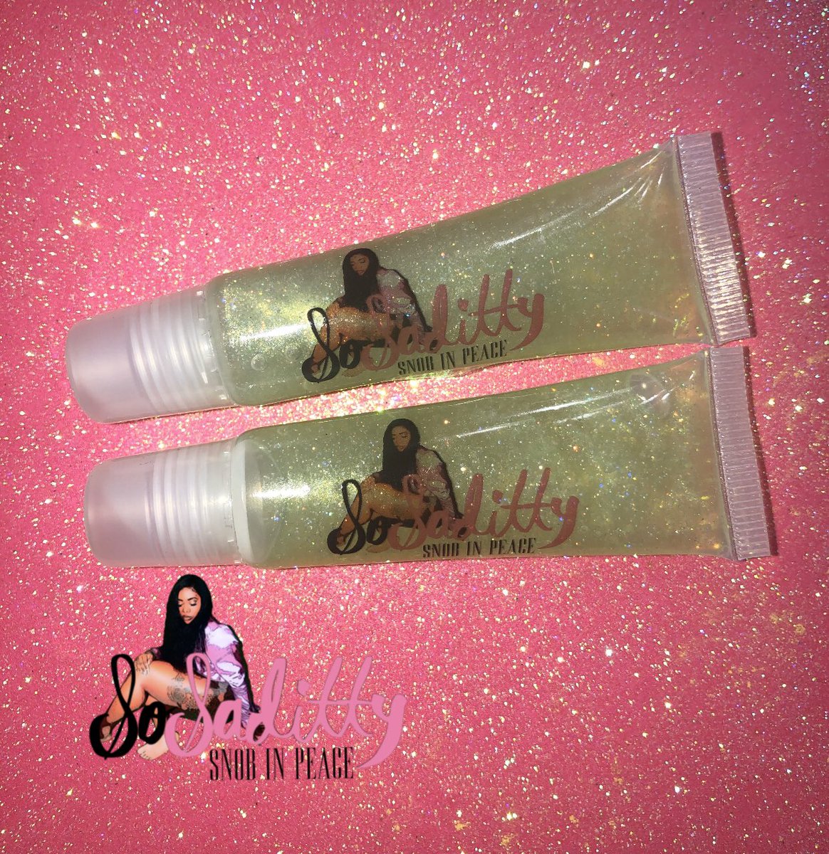 ShopSoSaditty's tweet photo. SoSaditty Smack in the shade “Skam” is infused w/ Hemp oil and scented w/ spearmint🍃 show clear w/ minimum sparkles 💓 https://t.co/jfFKJgPZCB