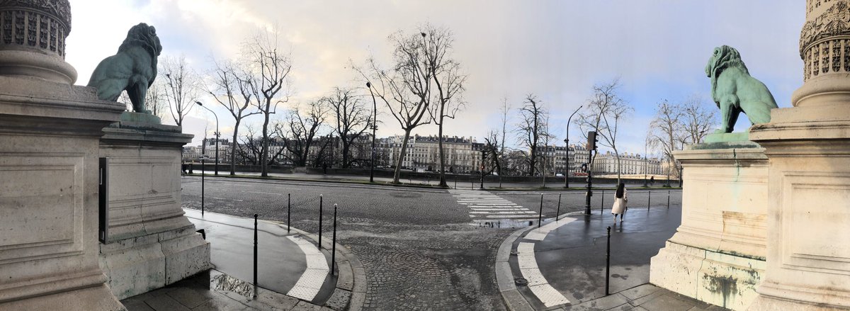 kimmel_pa's tweet photo. L’antre, sous bonne garde, du Pavillon des Sessions du @MuseeLouvre , 
« Sanctuaire » des Arts Premiers.
Passage de la porte des Lions ( et Lionnes).

@quaibranly
#PavillonDesSessions
#JacquesKerchache
#JeanMichelWilmotte https://t.co/vLSoa6SQWi