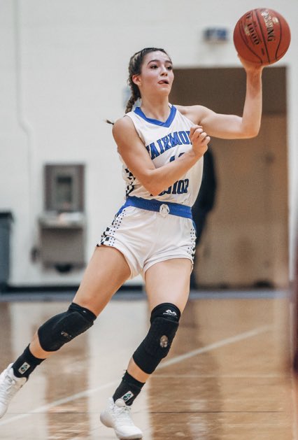 washenitz's tweet image. So Proud of @mwashenitz &amp;amp; how hard she works Every Single Play!Leading her team in rebounds, steals, assists, &amp;amp; points! #noplaysoff #leadsbyexample #effort