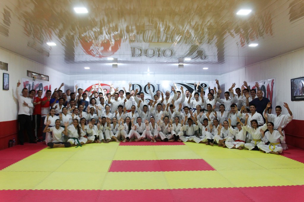 Karate-do se alista para sus presentaciones internacionales camerinocr.com/karate-do-se-a…