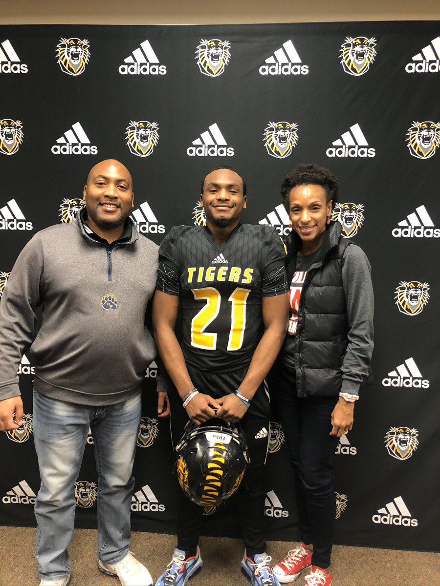 jarednogravity's tweet photo. Committed 🐯 ‼️ https://t.co/EAnufDpX8V