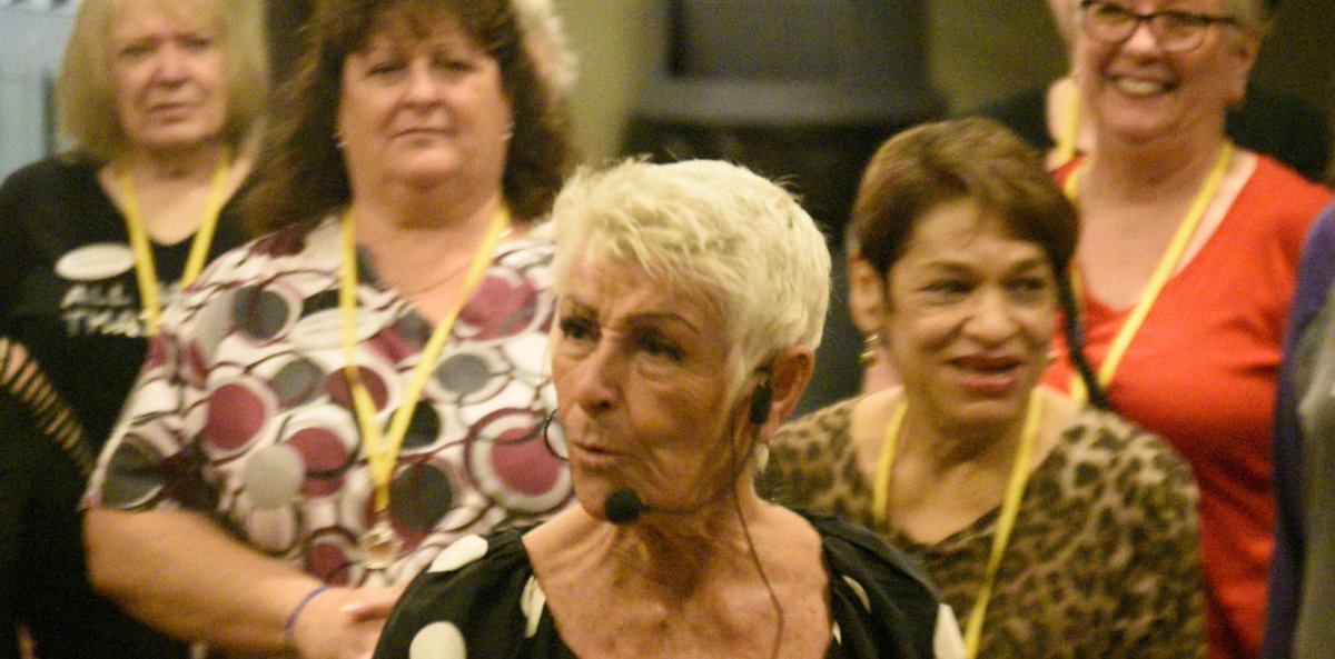 You haven't lived until you've been coached by Britte-Helene!
#BridgesOfHarmony #ComeSingWithUs #NotYourGrandmasBarbershop #LifeOnAHighNote