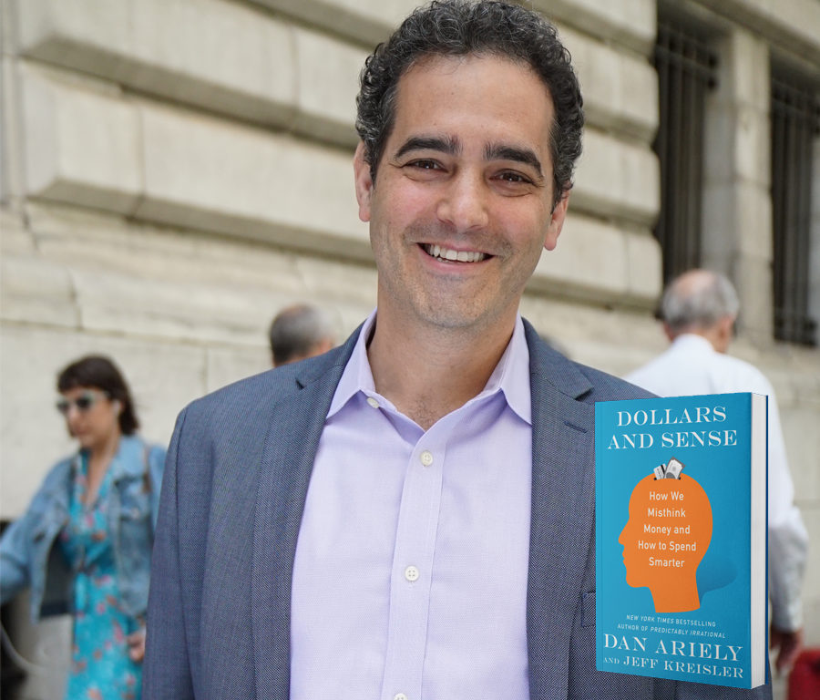 ecomportamiento's tweet image. @jeffkreislerBSr fue invitado a este capítulo del podcast de #ActionDesignNetwork, en el que habla sobre cómo fue escribir Dollars and Sense y que conocer sobre las ciencias del comportamiento no siempre tiene que ser una tarea difícil. 🧠 Escúchalo aquí 🎧ow.ly/okUx50yapBx