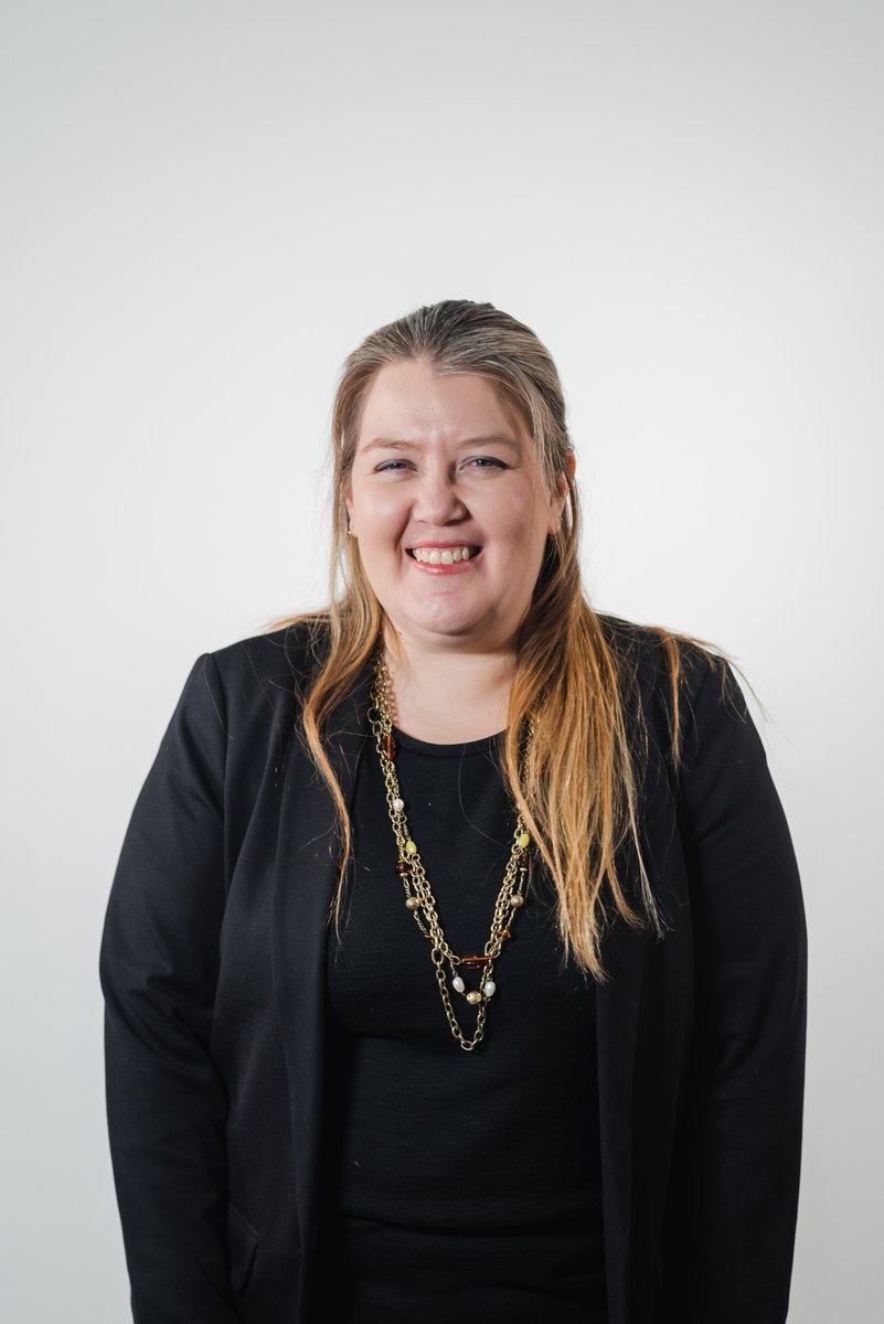 InsuranceWin's tweet photo. We missed Janis' Birthday by one day, but it's never too late to say Happy Birthday! 

We hope yesterday rocked and that your entire week is filled with happiness. Thanks for joining our team 🎉🎈 https://t.co/lCIrr4qaJT
