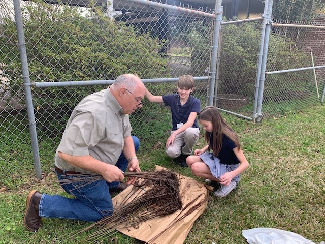 WFMSthebest's tweet photo. Our West Fel Explorers collaborated today with Friends of Cat Island to plant seedlings that are native to the wildlife refuge. In a year, these seedlings will be ready to transplant to Cat Island. 🌳 #wearewestfel https://t.co/M9xFoduZr4
