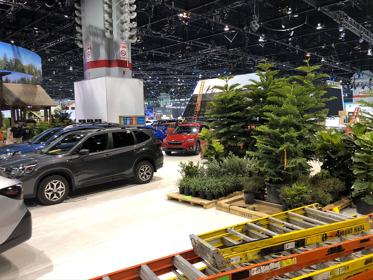 ChiAutoShow's tweet image. The cars have arrived! #CAS2020 #CASCountdown #3MoreDays @McCormick_Place