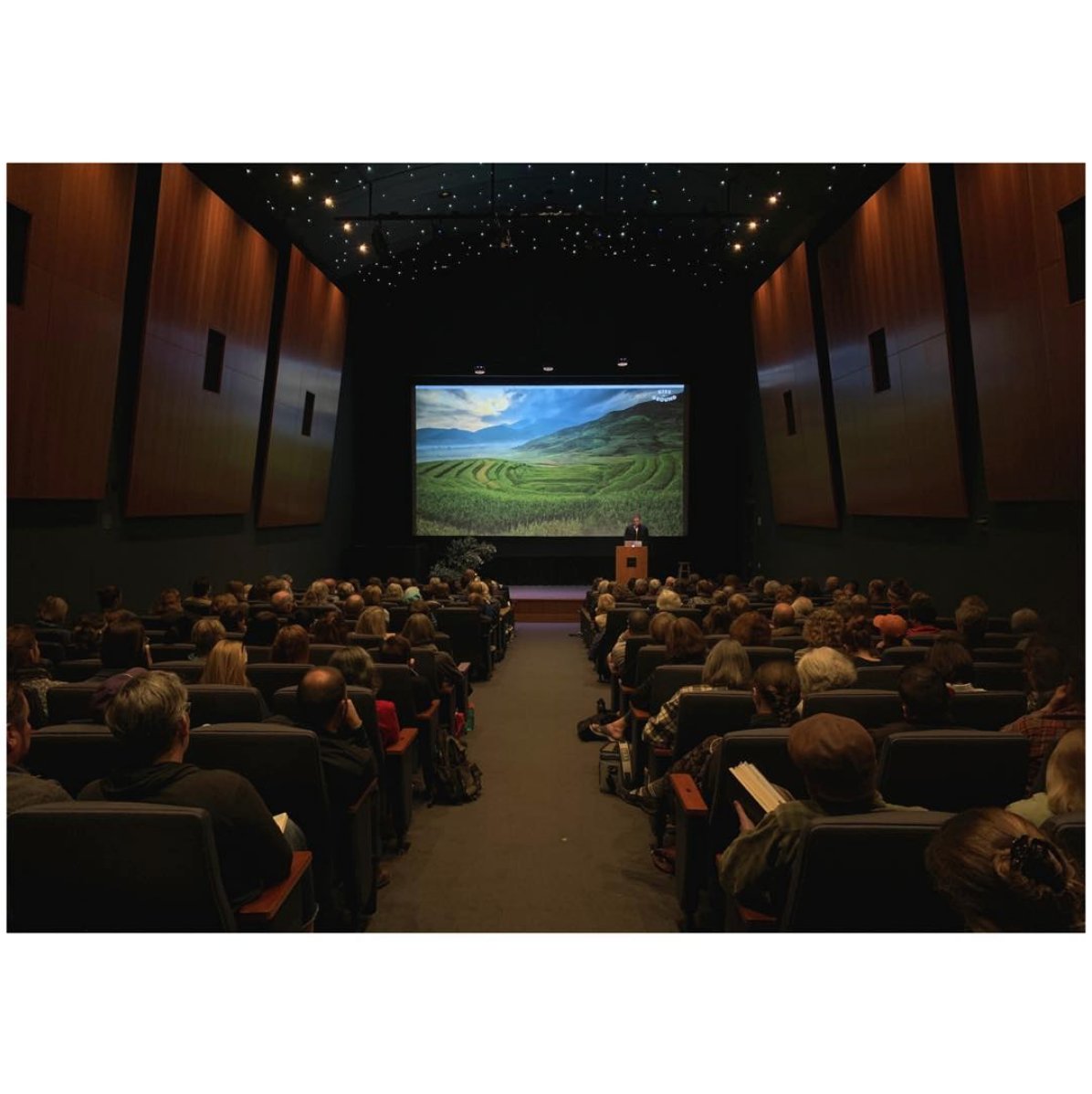 wild_yards's tweet photo. Excellent presentation on Regenerative Agriculture by Joe Brosbois for @Kisstheground last weekend in San Diego for the @cnpssd INTEGRATING SUSTAINABLE PRACTICES workshop. Huge thanks to Judy Lincer , Naomi Wentworth and the crew at CNPS. Very glad to have been a part of it. https://t.co/AHtrpyCGzD