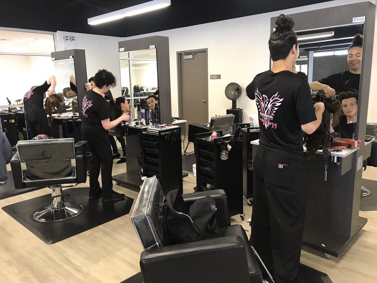 CTE happening in Cosmetology at MTC @PascoCTE