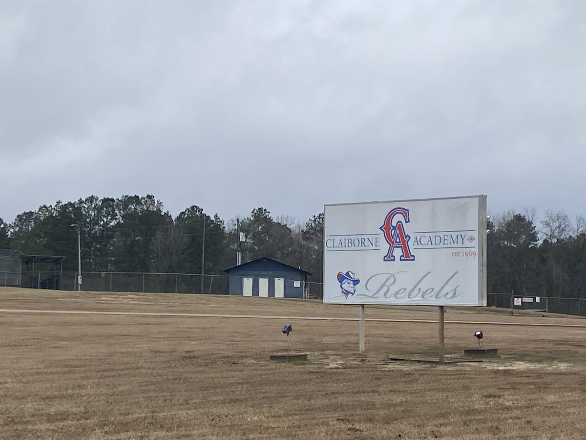willanglin13's tweet photo. LOTS of excitement around @LC_ftball Still looking for the next great Wildcat! #LCommitment #ClawsUp #NLA @drewmaddox8 @Coach_Vince_ https://t.co/4VRoo8Iuo9