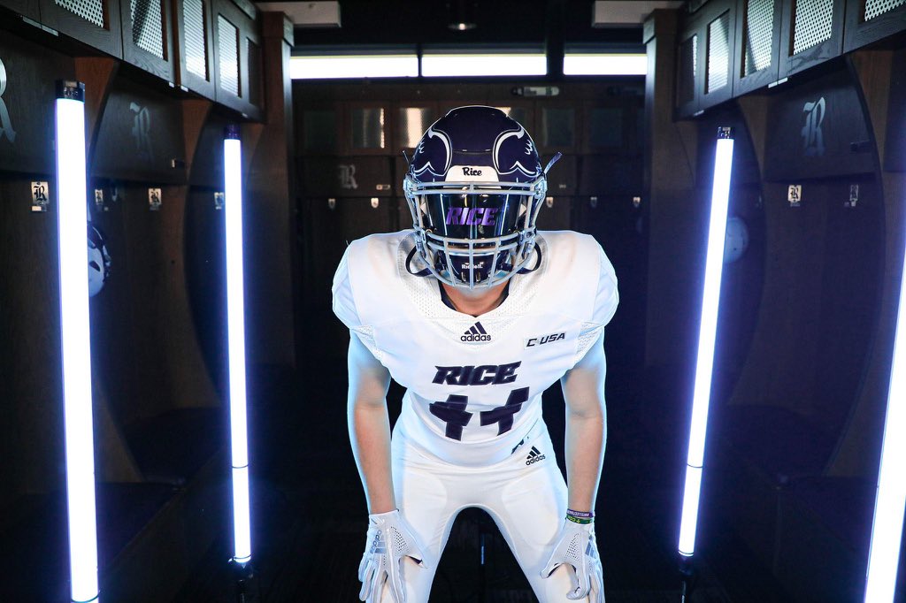 GeronHargon's tweet photo. I will be having my signing ceremony tomorrow at 3:00 pm in the gym foyer at Captain Shreve High School. Everyone is welcome to come! I have dreamed of this moment since I was a little kid, and am so thankful to have this opportunity. #forchad #RFND #Intellectualbrutality https://t.co/NcogyPaLQA