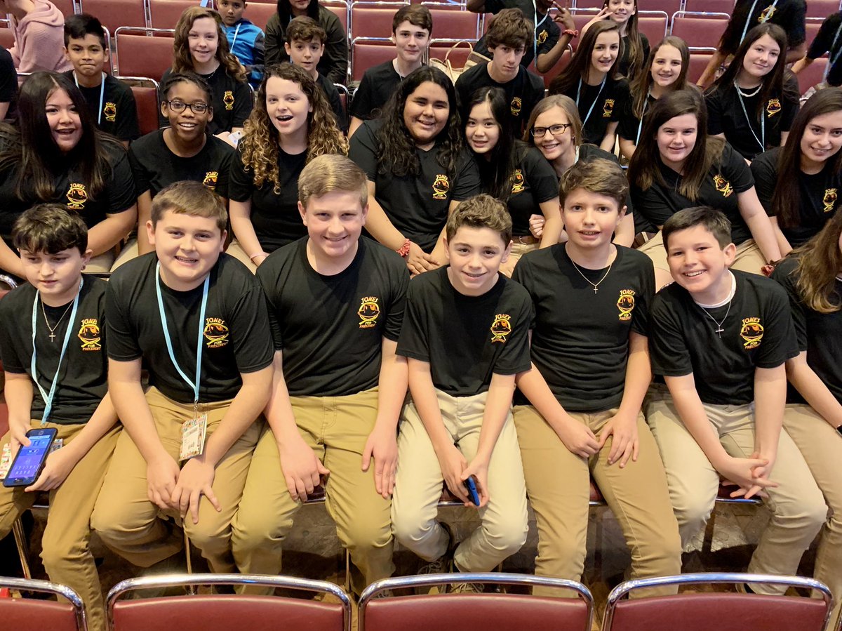 darajbailey's tweet photo. Let’s go Beulaville! #BetaCon20 https://t.co/9R7wNQHLNh