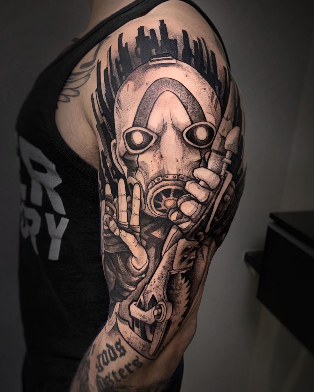 Borderlands on X: "This is some of the most badass #Borderlands3 ink we've seen yet! Huge thanks to the tattoo's owner tomogoz (IG) and artist brunosantostatoo (IG) for sharing it with us!