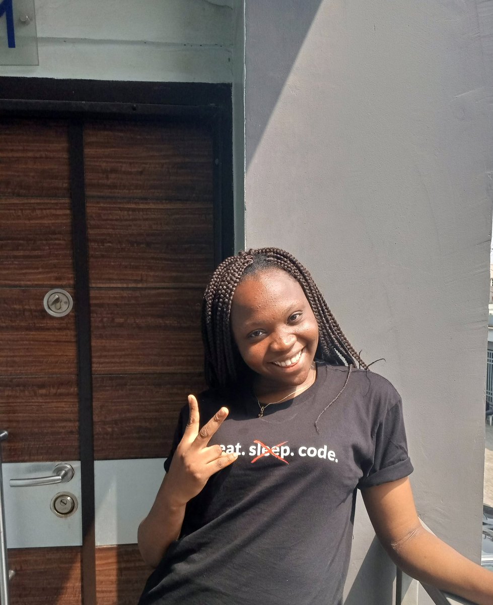 chinenyenzom's tweet photo. Work flow on Tuesday. 😍
#Digital
#Dotts https://t.co/Q7en8ATJu6