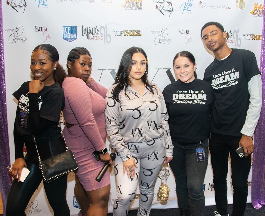 ttopicpr's tweet photo. Introducing... #TTPRMediaTuesday ! We are excited to bring one of our favorite days to Twitter. To kick off this hashtag, we’re sharing with you some of our fav 📸‘s from the #TTPR #VXApparel #OUADShow 💫 https://t.co/MAMttw76kG