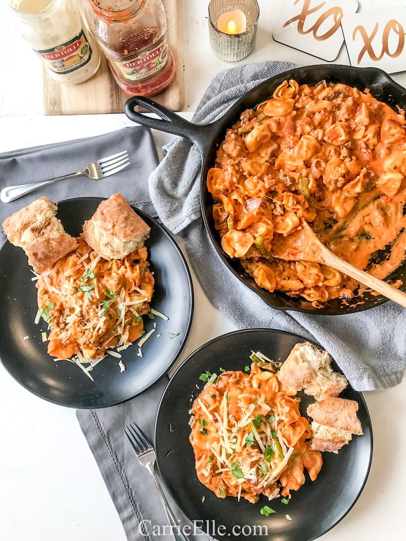 CarrieElleBlog's tweet photo. #ad Stay in this Valentine's Day and make this Parma Rosa Tortellini with Italian Sausage for your favorite person! It's easy to make with @Bertolli sauces. It's easy and the perfect way to celebrate Valentine's Day. 😍 #VDayTuscanWay #Bertolli #RosaSauce https://t.co/eiQu012Sbm https://t.co/IRwpk0Jef9