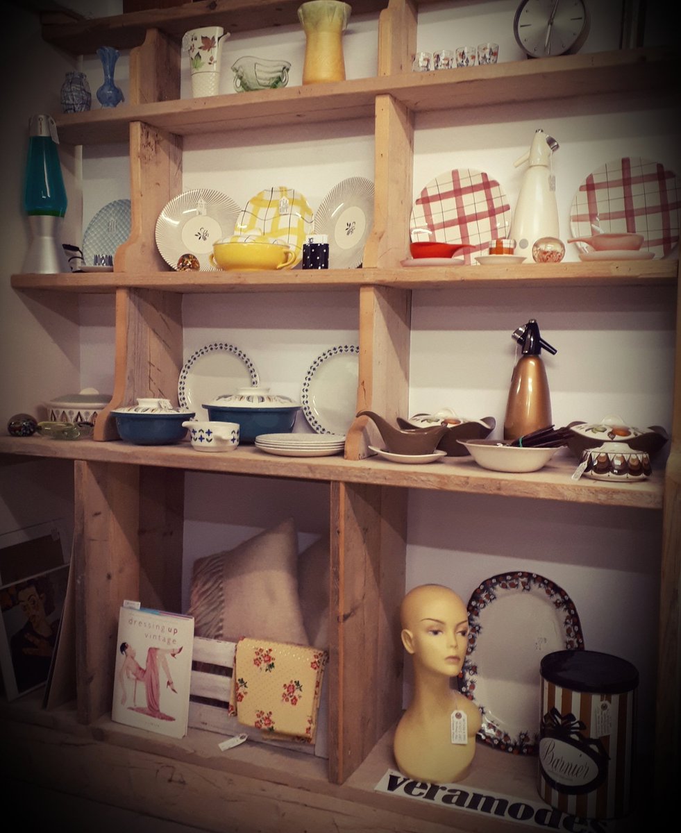 New #location #setup #shelves #midcentury #vintage #original #ceramics #glass #homewares #textiles #artprints #somuchmore #checkitout #visitsoon #lotstobuy #wellworthavisit vintageretreat.co.uk