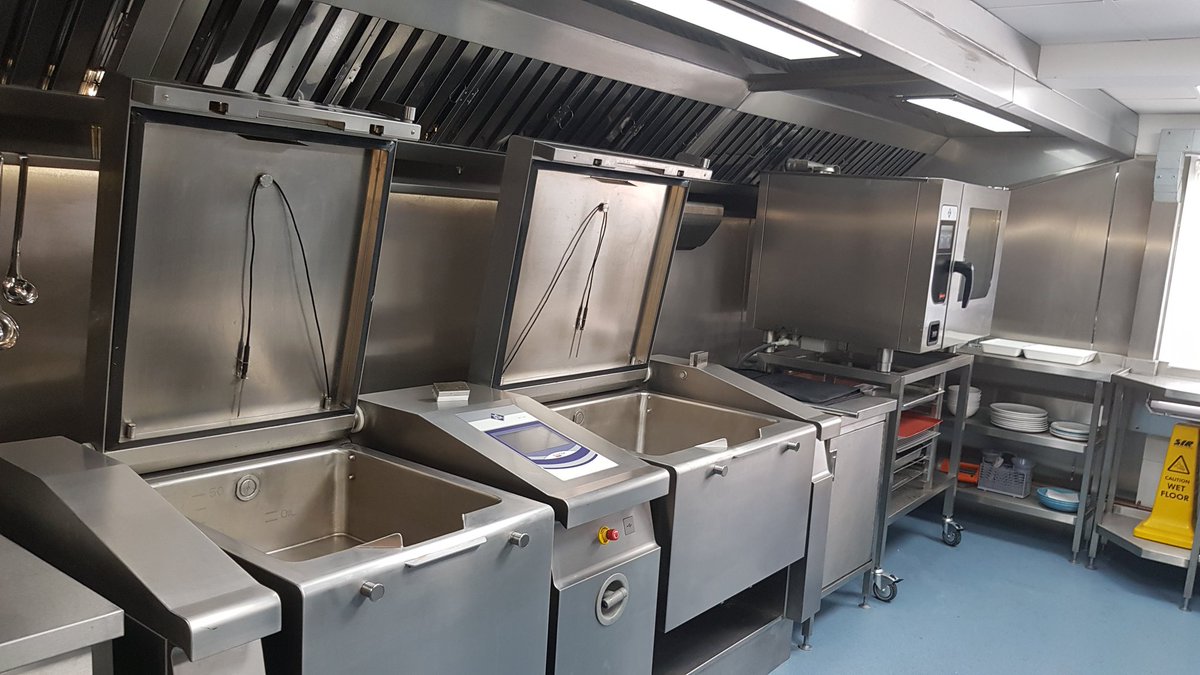 Nice touch on arrival and really great to meet and formally welcome Catering Equipment Support to Cedabond.....onwards and upwards ! <a href="/simon_ces/">CES</a> <a href="/cedabond/">Cedabond</a> <a href="/dunk_ink/">Dunk Ink</a>