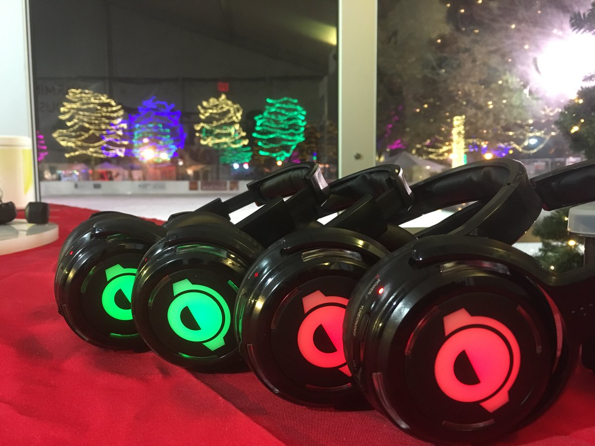 MplsWinterSkate's tweet photo. Join us for Silent Disco Skate on Friday night from 6-9 pm in Loring Park! Visit us at @WellsFargo #mplsWinterskate for another fun, free activity under the skyline. #mymplsdt #2025plan #mplsdowntown https://t.co/VeTEbRRU4b https://t.co/aejg4KAr2b