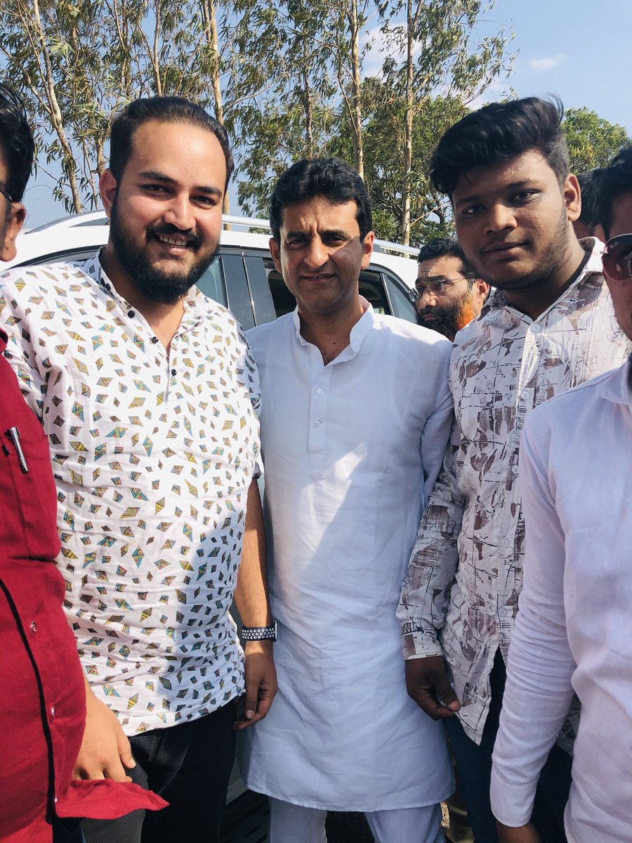 Fareedkhan999's tweet photo. Congress Respected leaders @ArshadRizwan @MLCvijaysingh @Ravi_Bosuraju #Fareed_Khan #Dist_President Youth Congress other respected leaders Visited #Shaheen_Institution regarding Case Filed,Visited #Arrested_Teacher &amp; #Childs_Mother at Bidar Jail &amp; Discussed with Bidar #SP_Nagesh. https://t.co/oq30HA5utf