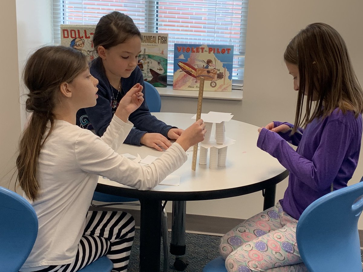 BloomerSTEAM's tweet photo. The first meeting of the 2nd grade minds went well with “Could you build a house out of paper?” from @MysterySci! #collaboration #problemsolving #logicalreasoning #studentengagement https://t.co/wG7BLrMQcC