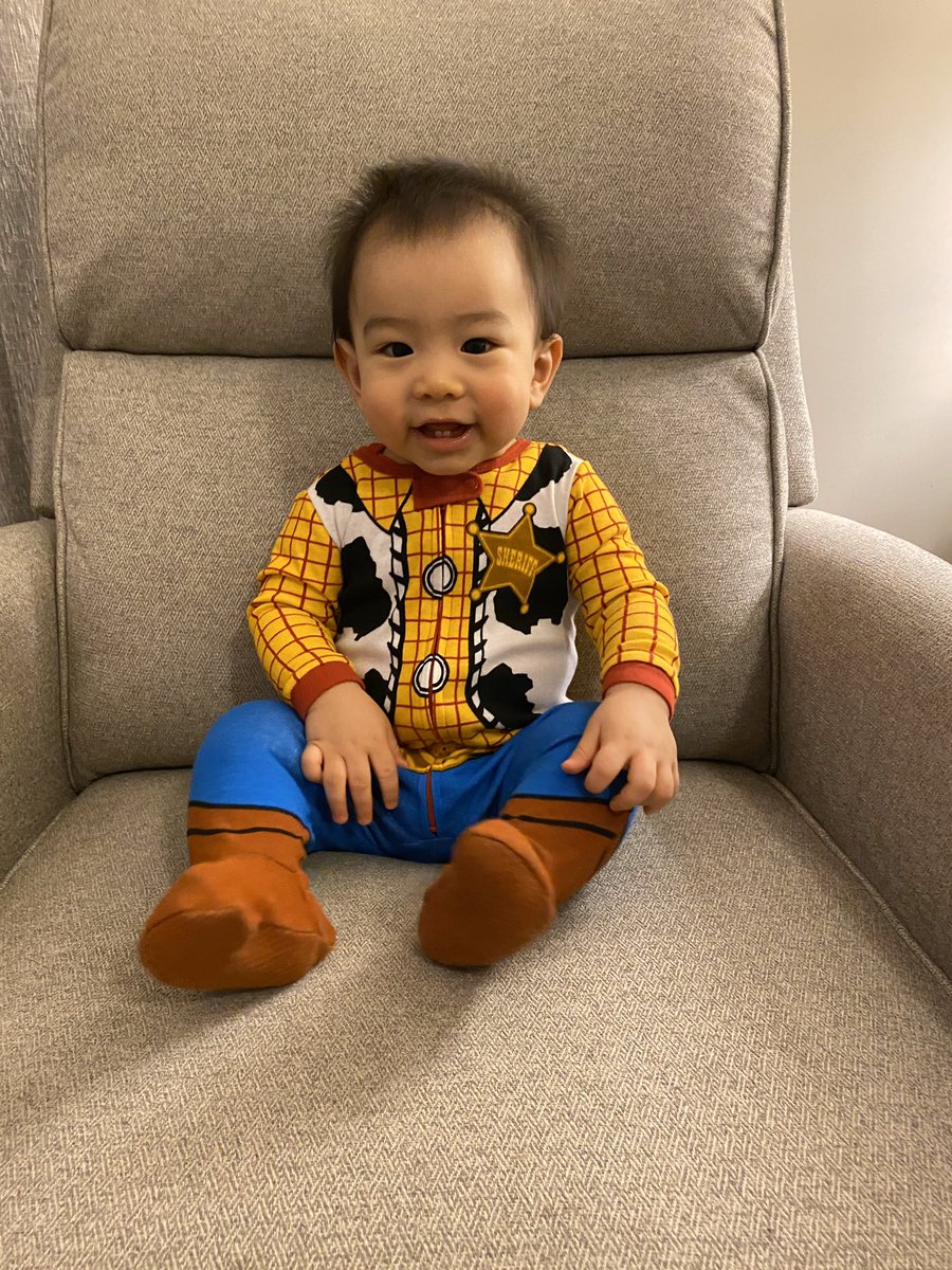 ForgivenJohn316's tweet photo. Howdy 🤠
Who’s your favorite Toy Story character? 🐍 👢
•
•
#BabyNoah #disney #pixar #toysstory #woodytoystory #cartersbaby #carters #target #buybuybaby https://t.co/2DmawRZR5t