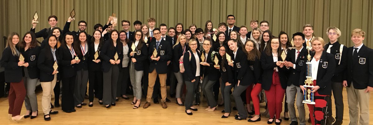 AWHSDECA's tweet photo. Big day for AW DECA. Lots of state qualifiers! Thanks to such an awesome group of students who gave 100%! First place teams in Integrated Marketing Campaign events - Jayden, Yamik, and Brody. Maddie and Skyler, and Ellie and Olivia. #firstplacefeelsgood https://t.co/7b3L1KmsHg