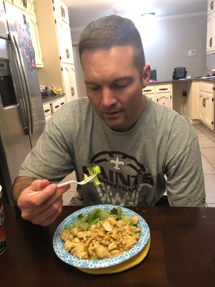 WalkerECook's tweet photo. February Healthy Eating! #SCCSFitFebruary https://t.co/HQqA1lqOhI