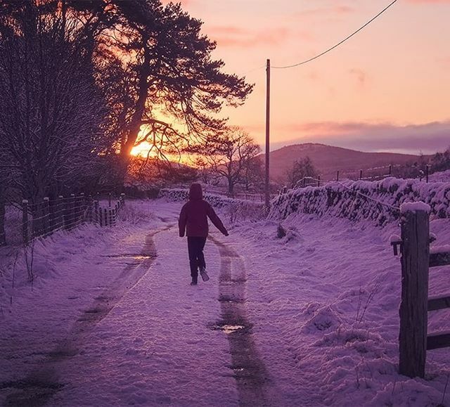 School run.

#scotland #scottishhighlands #scotlandhighlands #highlands #schoolrun #sunrise #comrie #perthshire #visitscotland #ordnancesurvey #mytiso #thegreatoutdoors #igscotland #instascotland #scotspirit #capturingbritain_rural #thisismyadventure ift.tt/399s5gs