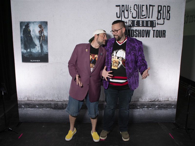 From Saturday night when I got to see #JayAndSilentBobReboot and   meet <a href="/ThatKevinSmith/">KevinSmith</a> a man I look up to very much.  It was an honour to meet you sir! You’re books and podcast have helped me through some really shit times! Cheers you honorary Canadian! #snoogans  #viewaskew
