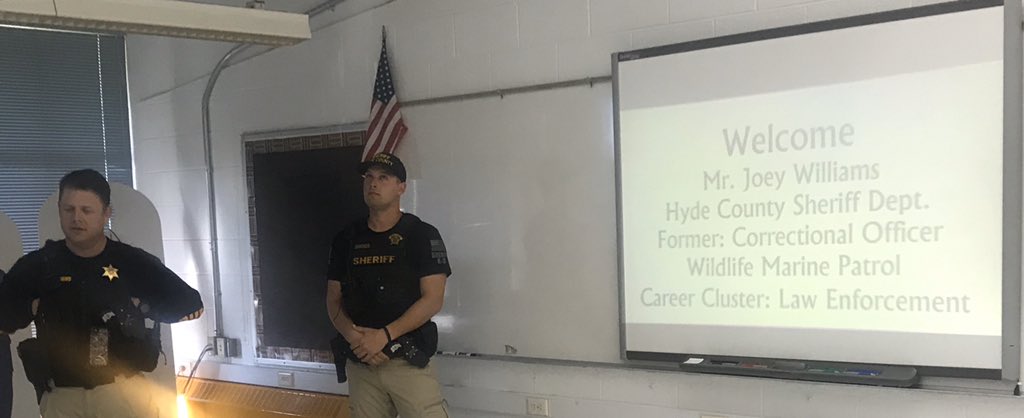LisaSHydeCTE1's tweet photo. Local resources assist in educating our students in careers of interest. Deputy Joey Williams &amp; K9 Officer Blackburn Warner present to 5-8th graders whose interest is Law Enforcement. Joey’s knowledge stems from; CO, Deputy Sheriff &amp; Marine Fishery #HydeCTE https://t.co/jNe2IIo23n