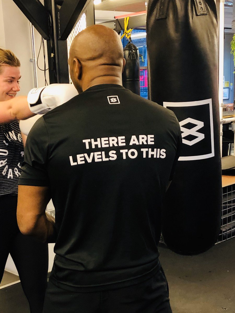 Levels to this ... #fitness #boxing #hiit #workout #techniquefirst #focus #fitfam #londonbridge #borough #bankside <a href="/rsecretwilliams/">Richard Williams</a> @kay_secret_se1 @flipflop_jo @hollywood_josh1 @georgetooheypt @chr1stophism @leonthelionfu18 @davidrees5 @boroughmarket