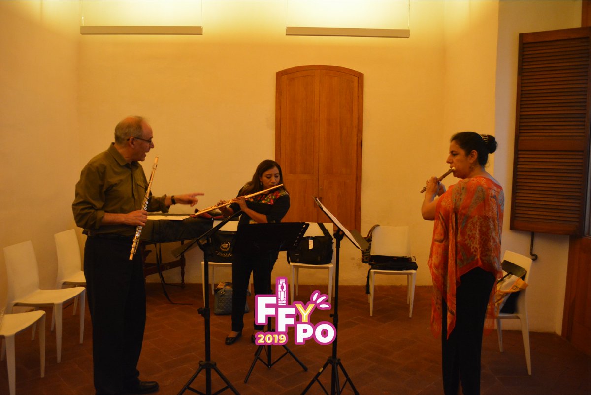 FIFyPO_OAX's tweet photo. #MomentosFIFYPO2019
Recordamos el concierto, realizado en el Centro Cultural San Pablo.🎵🎼🎊😁😉
Muy pronto compartiremos la convocatoria de nuestro Festival Internacional de Flauta &amp; Piccolo · Oaxaca 2020 🤗🤗
#FIFYPO2020
#Oaxaca
#Flauta
#Piccolo
#Flute
#FestivaldeMusica https://t.co/NdbUxPJRTe