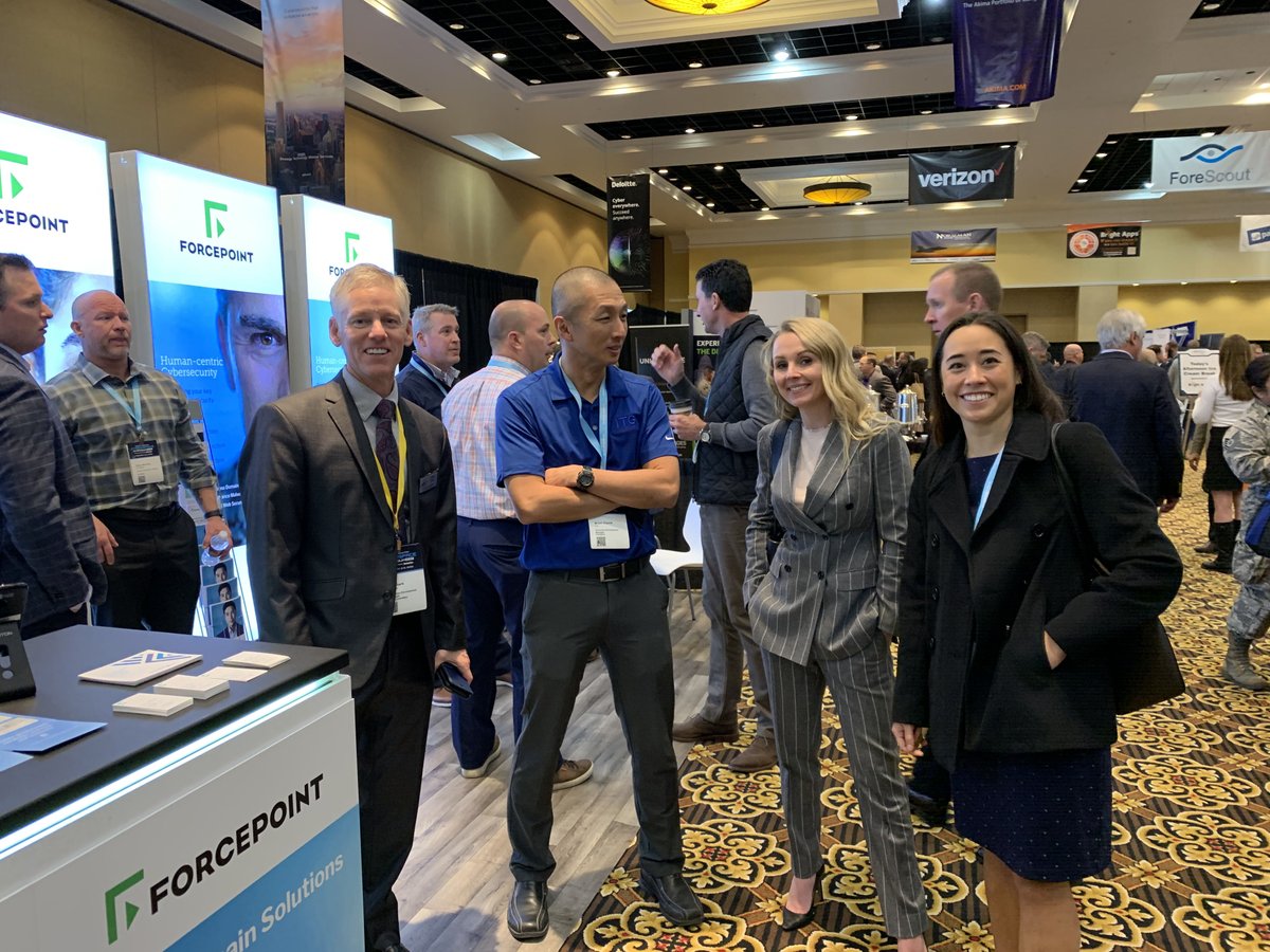 AFCEARMC's tweet photo. Great conversations happening in the Exhibit Hall today. #RMCS20 #AFCEARMC #AFCEA https://t.co/nkBxdLXESO