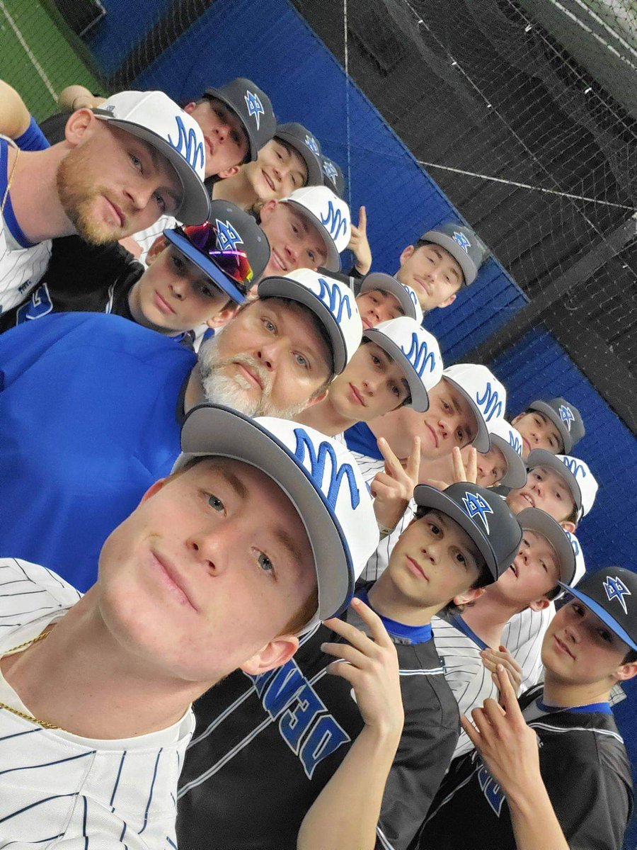modelbaseball's tweet photo. Gotta love picture day! DIAMOND DEVILS! https://t.co/FJkdpASpz9