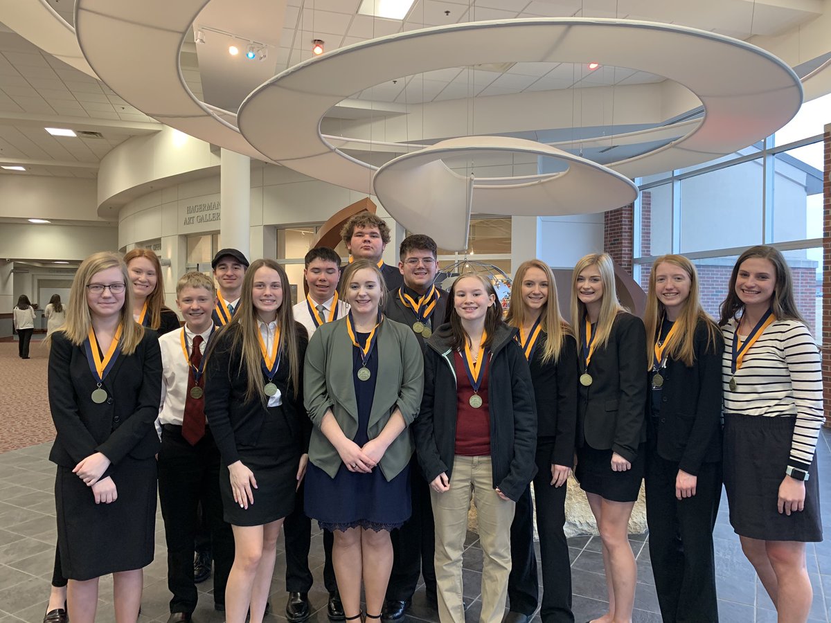 wendy_plunkett's tweet photo. MCR-II FBLA has lots of medalists and State Qualifiers! The Mustang Way!#mustangway https://t.co/ldL1aPOkB4