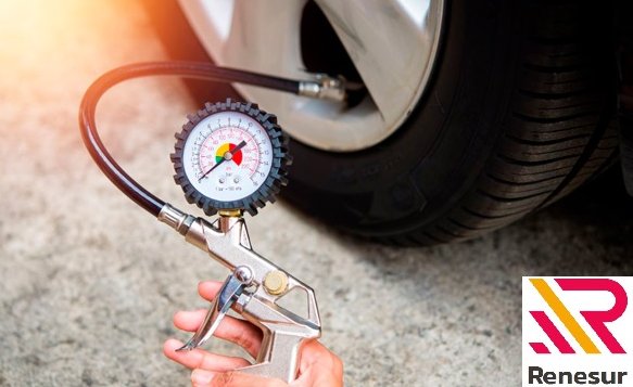 Una presión adecuada de #neumáticos hace que nuestro vehículo tenga un menor consumo y presente mejor comportamiento en carretera. 🚗
En nuestras gasolineras de #Fortuna, #Abanilla, #Jumilla y #ElFenazar podrás revisar la presión, además de disfrutar de otros muchos servicios.