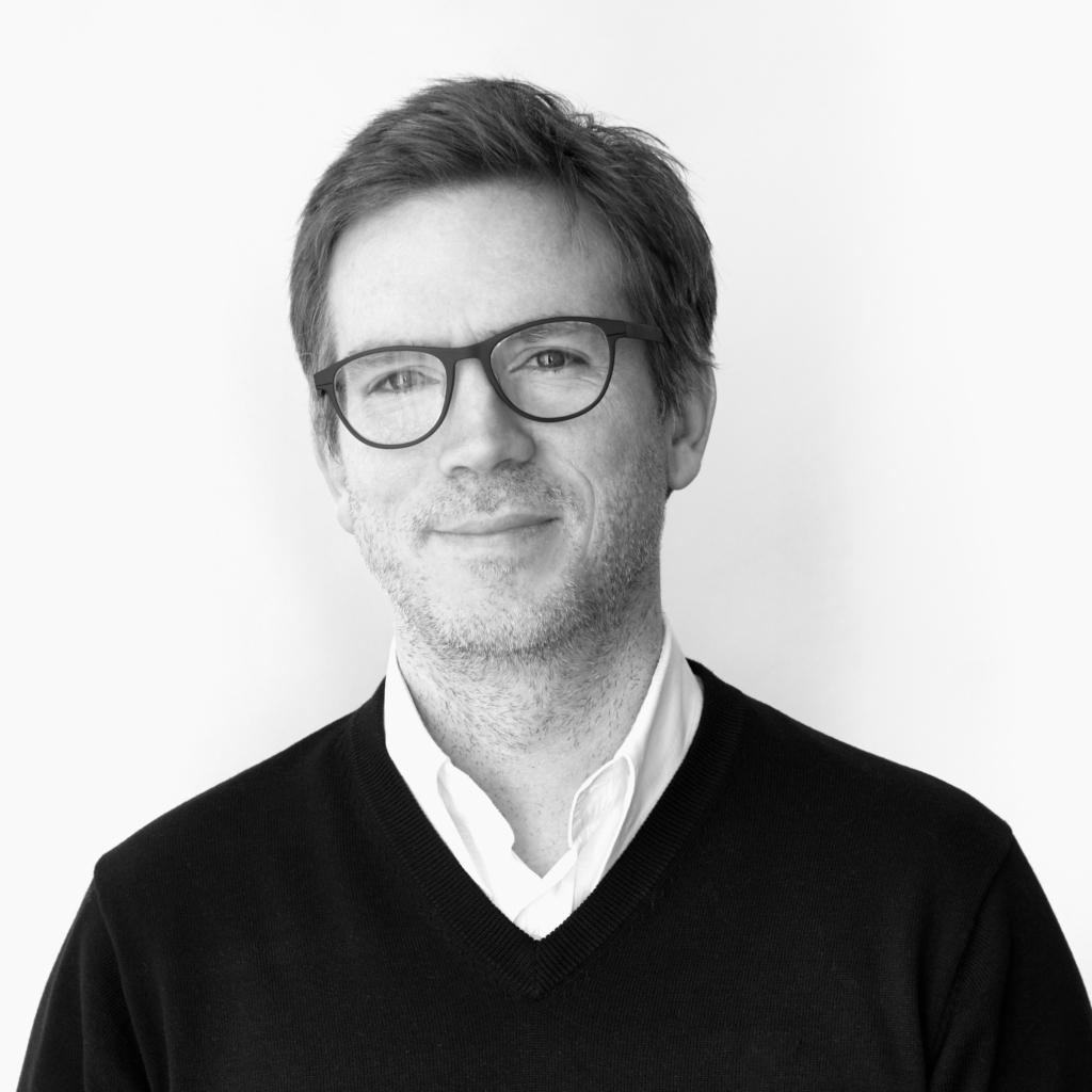 Substance3D's tweet image. Meet the #MeetMAT2 jury: (last but not least) Sebastien Deguy founded Allegorithmic in 2002, and now leads the 3D &amp;amp; AR initiative at Adobe. Seb is also a musician, a writer, and a meatloaf eater. - bit.ly/2TYRcOL