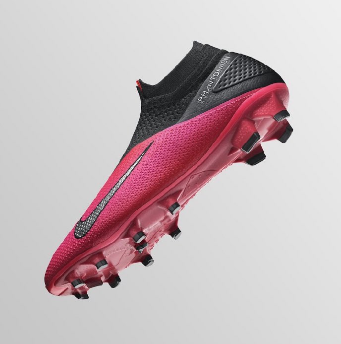 SoccerPostMD's tweet photo. Check out these Phantom Vision ll from the new Nike Future Lab pack! 
-
-
#soccerpost #nike #phantomvision2 
#futurelab https://t.co/2Hgv4hV09E