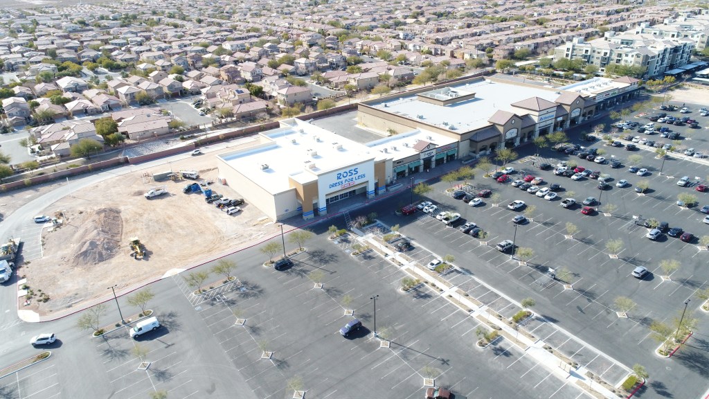 CREConfidential's tweet photo. Remington Nevada begins final phase of construction at Mountain’s Edge Marketplace https://t.co/x2rOeh0Chw https://t.co/tdI6ejSnXZ