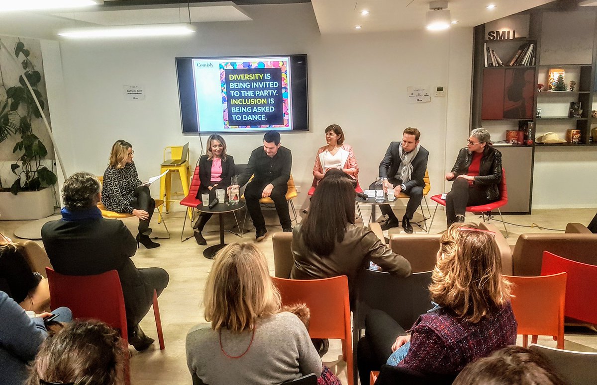 ladyrezo's tweet photo. #LeadershipInclusif : place aux #panelistes ! @SchneiderElecFR @adidasFR @KDS_FR @JNJNews @OCTOTechnology 
#leadership #inclusion #diversite https://t.co/zprY90MHGd