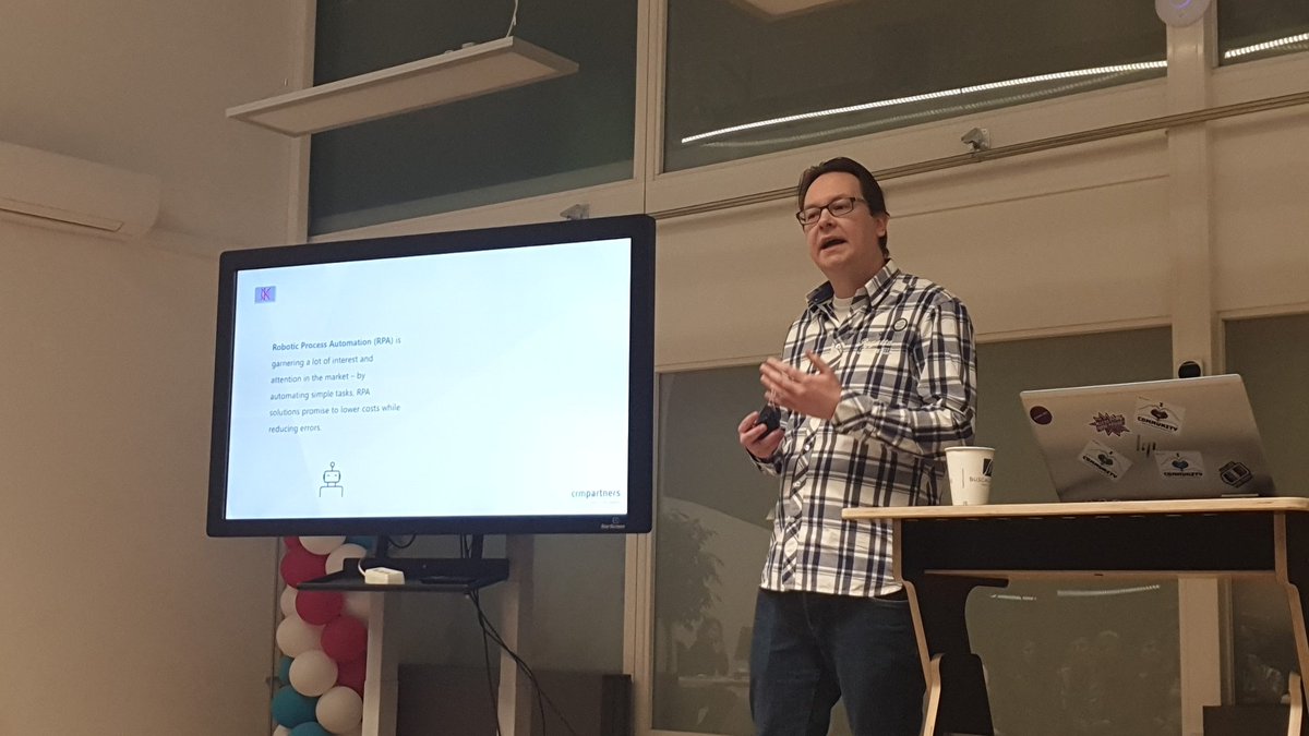 DPAFUG's tweet photo. Second session of the evening. @BenDenBlanken shares about UI Flows.

#DPAFUG 
#PowerAutomate 
#PowerAddicts https://t.co/NKNeTg9bxh